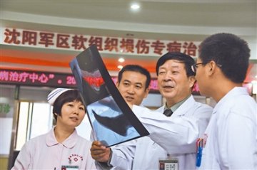 第210医院施锋：用良好医德立起军医好样子