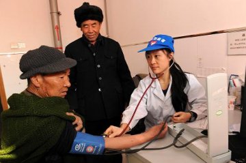 中医专家义诊走晋京郊延庆