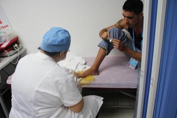 北京医疗团队52名医务人员赛期接诊患者256人