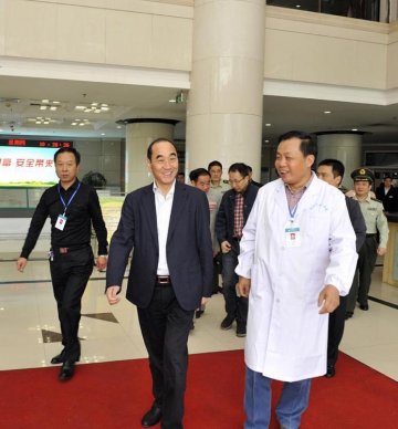 李介德副市长督查市一医院安全工作
