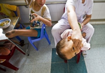越南橙剂后遗症影响的那些孩子