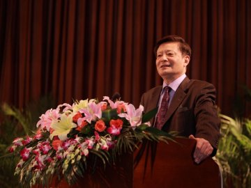 王琦教授讲授我校“名人名师名家进校园”第三十四讲