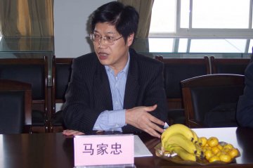 我校经贸管理学院举办“新医改方案《征求意见稿》”研讨会