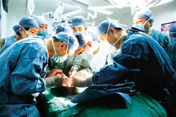 国内首例子宫移植成功