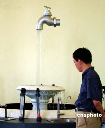 官员称城市自来水质较硬无害健康可直接用做饭