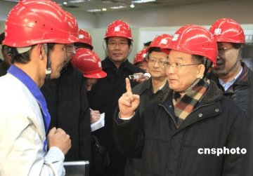 南洋社论：大雪无情人有情
