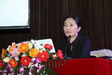 青年作家徐庆群老师应邀为我校师生作“一个关于志愿和梦想的故事”报告