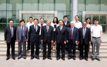 世界卫生组织西太区主任申英秀访问中国疾控中心