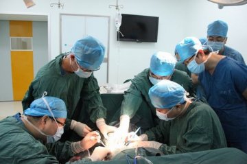 唐都医院神经外科：成功实施西北首例腰大池腹腔分流术