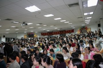 三院长畅谈成才，众学子如沐春风--记医学成就之路三人谈