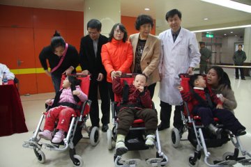 “阳光伴我行”集善明门儿童轮椅项目启动仪式在中国康复研究中心举行