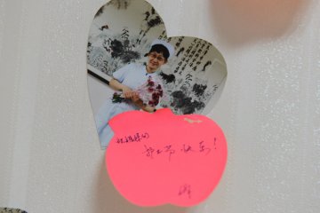 护士节爱心墙传递温暖