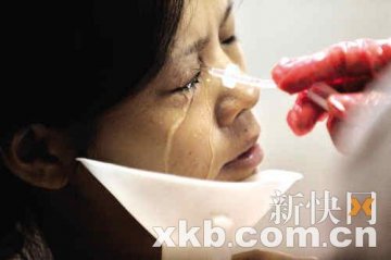 广州红眼病患者突然暴增 一日有近千例