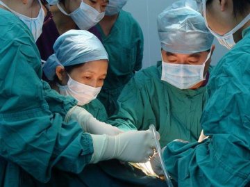完成燕岭院区首例阴式全宫切除术+阴道前后壁修补术
