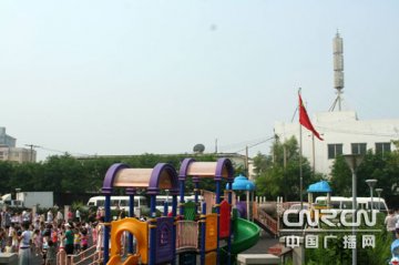 中移动擅建发射塔 幼儿园孩子健康受威胁