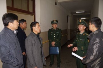 华阴市消防大队到省荣复军人第二医院进营销防安全大检查