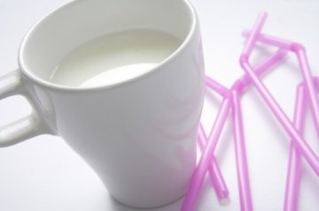 这样喝牛奶如同喝毒药