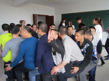 内蒙古盲人按摩培训医疗中心开展2015年国际社工日主题宣传活动