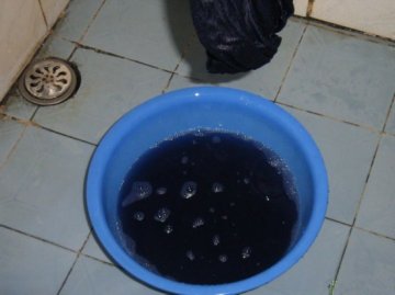 新衣服不洗就穿？当心引起皮肤病！