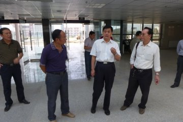 省厅党组孙琳书记一行来医院调研群众路线教育实践活动开展情况