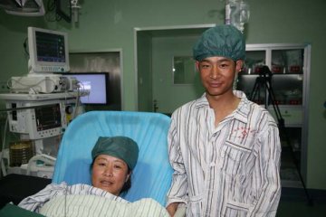 甘肃省人民医院成功移植首例亲属活体肾