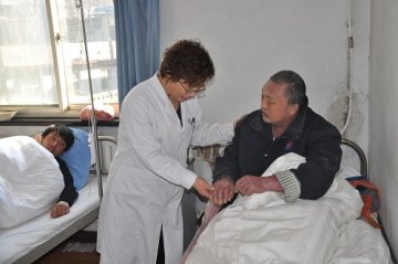寻找身边的好医生系列报道之五十五：誉满各地的健康使者