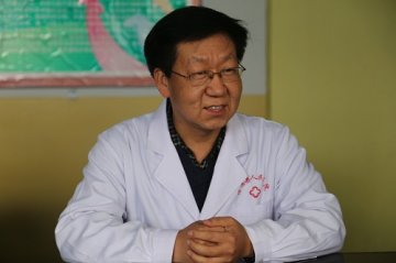 寻找身边的好医生系列报道之三十三：仁爱至上 救扶至高