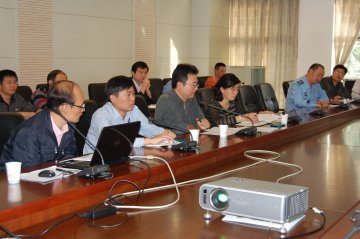 市卫生局召开南京亚青会场馆医疗保障工作会议