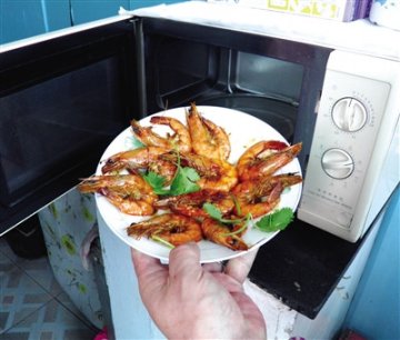专家称微波炉烹饪不会对人和食物产生致癌物质