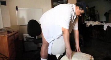 美男子摘除60kg阴囊重获希望