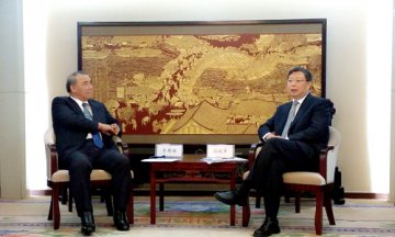 孙咸泽会见台湾民意代表廖国栋