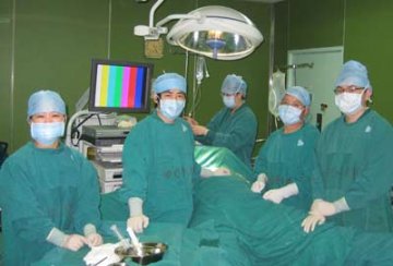 专家建议甲状腺患者尝试新型腔镜手术治疗