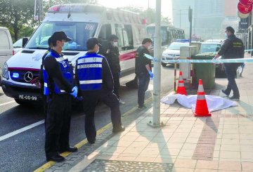 女大学生疑抑郁堕楼亡