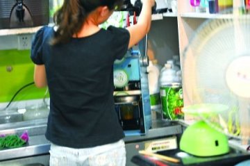 报道称添加剂与水勾兑果汁早已成行业潜规则