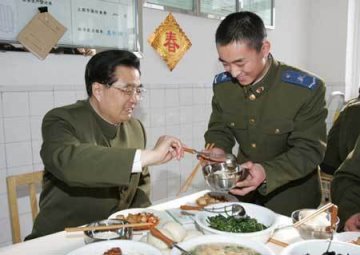 中共领袖们吃过的“工作餐”