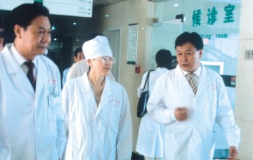 坚持以人为本 真情服务患者--河北中医肝病医院发展纪实报道之三