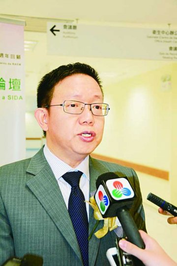 林松：澳爱滋病感染率低