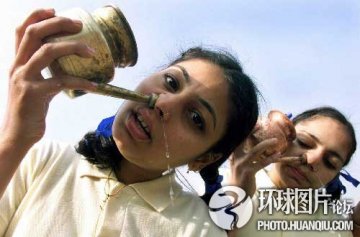 全球最不可思议的“治病”怪招 泰国用蛆治病