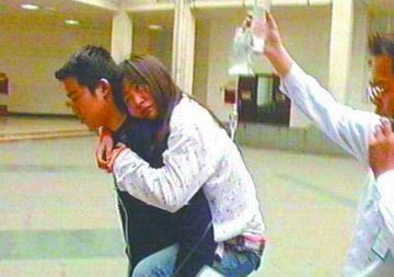 女大学生考研前患急性阑尾炎上考场