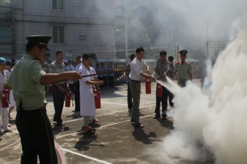 南宁市社会福利医院开展消防技能培训