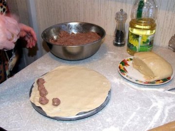 搞笑！看看老外怎么包饺子