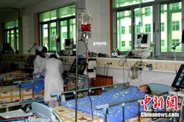 江西3岁双胞胎同患心脏病 历时2小时手术成功