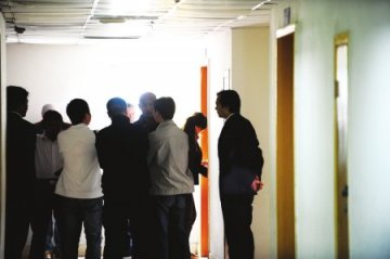 四川海螺沟游客集体中毒续：面条烫饭泡菜豆腐乳都有毒