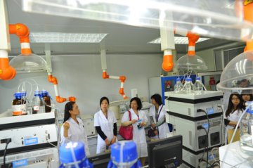 国家食品药品监督局举办药品检验检测开放日活动