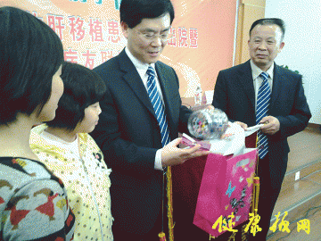 医患之间：生命重来，6名“换肝人”情系湘雅