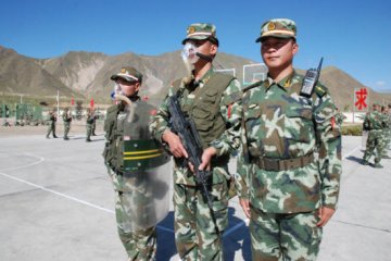 武警研制成功单兵呼吸器可防治高原病