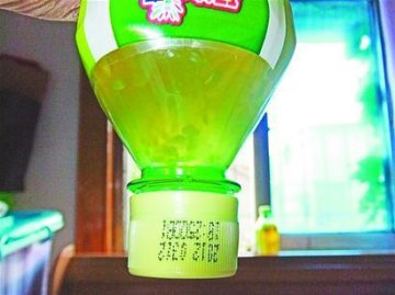 康师傅绿茶被曝现絮状物 疑致食物中毒