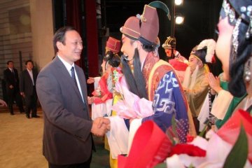 用舞台艺术传播中医药文化 大型秦腔历史剧《皇甫谧》百场巡演圆满结束