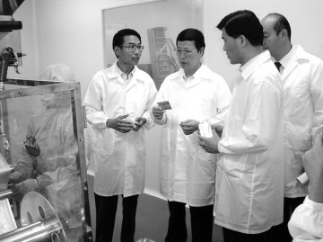 大力开发微生态药 积极促进肠道健康--访国家微生态药品示范工程负责人、青岛东海药业董事长崔云龙博士