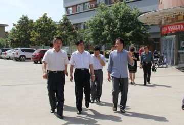 孙琳书记到省荣康医院检查指导工作